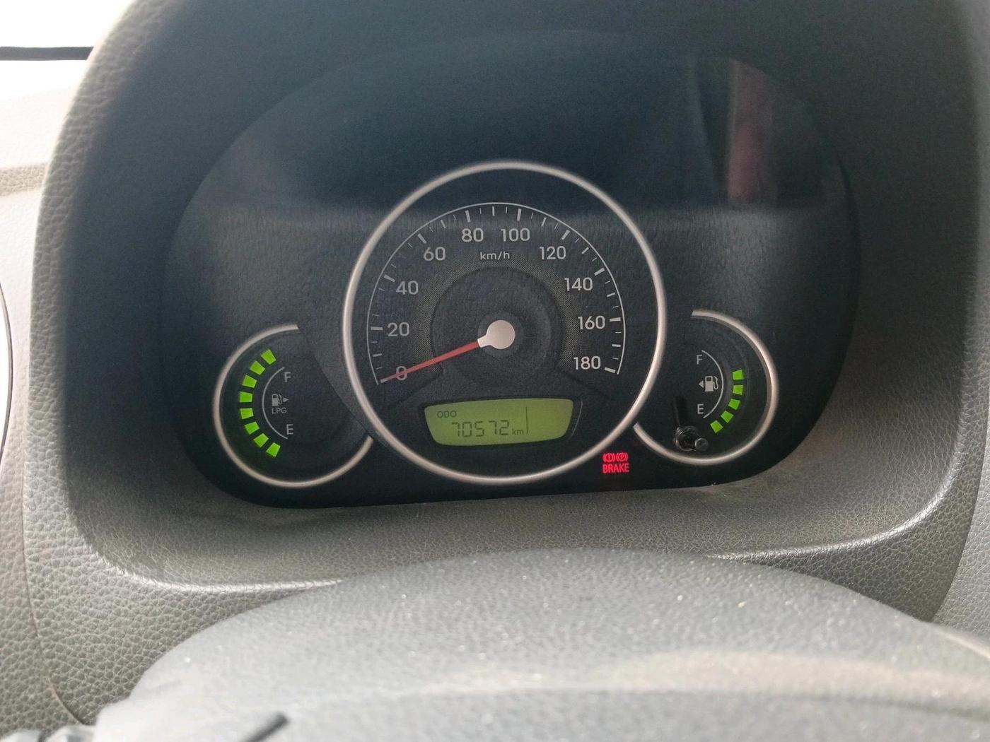 2012 Hyundai Eon ERA + LPG, Petrol, Manual, 70,572 km, interior