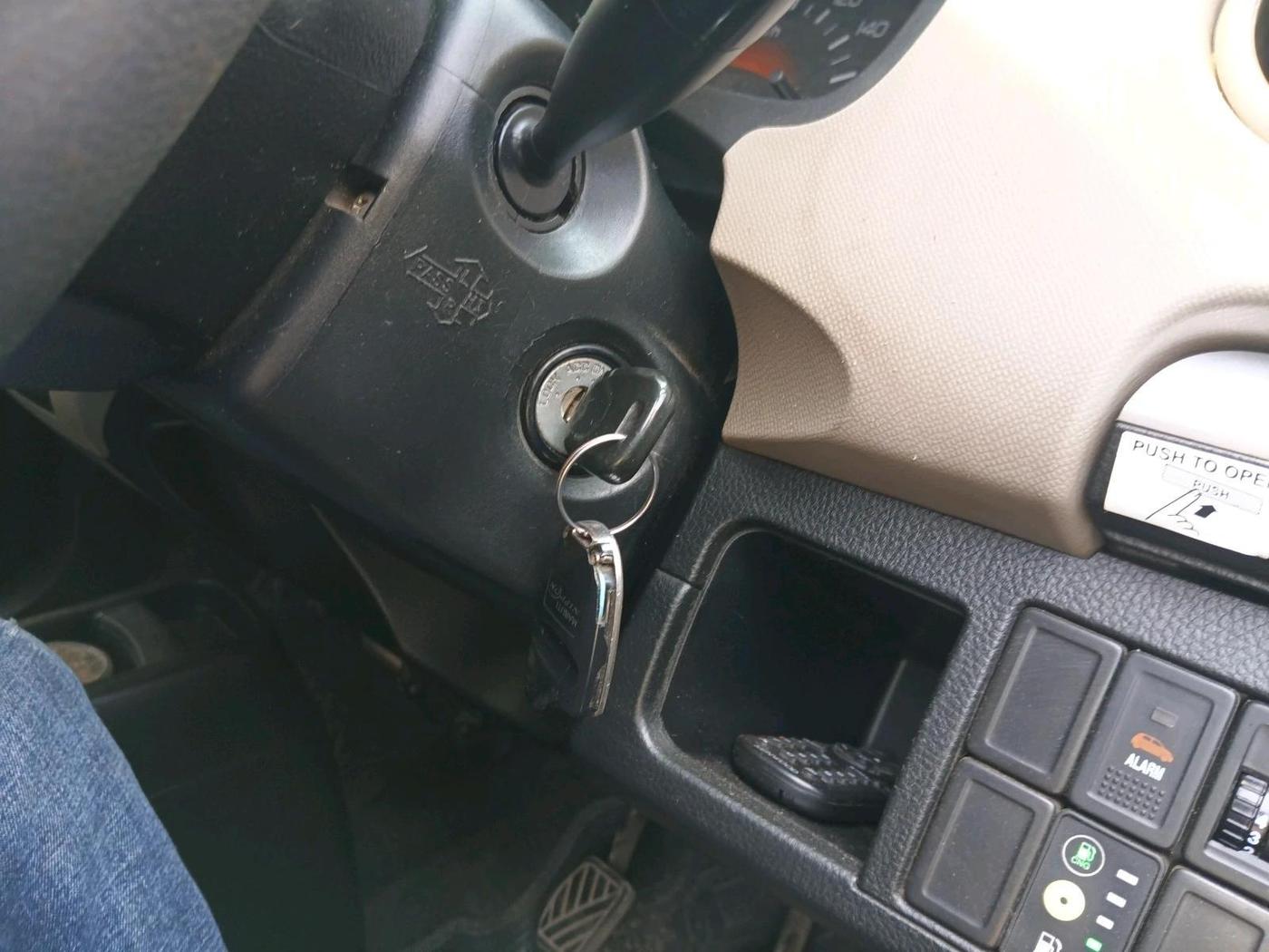 2013 Maruti Wagon R 1.0 LXI CNG, CNG, Manual, 85,603 km, interior