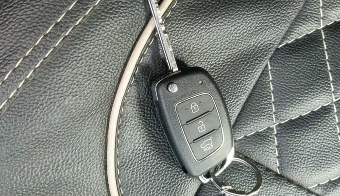 2013 Hyundai i20 SPORTZ 1.2, Petrol, Manual, 1,20,054 km, interior