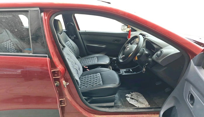 2016 Renault Kwid RXT 0.8, Petrol, Manual, 42,435 km, interior