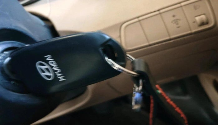 2013 Hyundai New Elantra 1.6 S MT DIESEL, Diesel, Manual, 1,69,005 km, interior