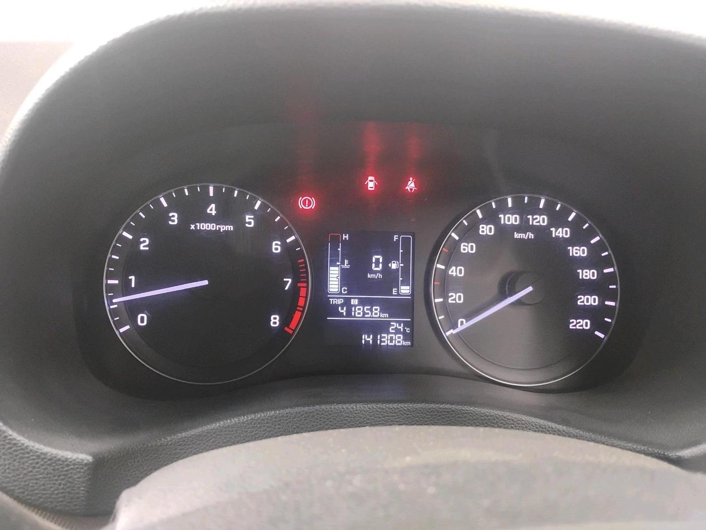 2015 Hyundai Creta S 1.6 PETROL, Petrol, Manual, 1,41,308 km, interior