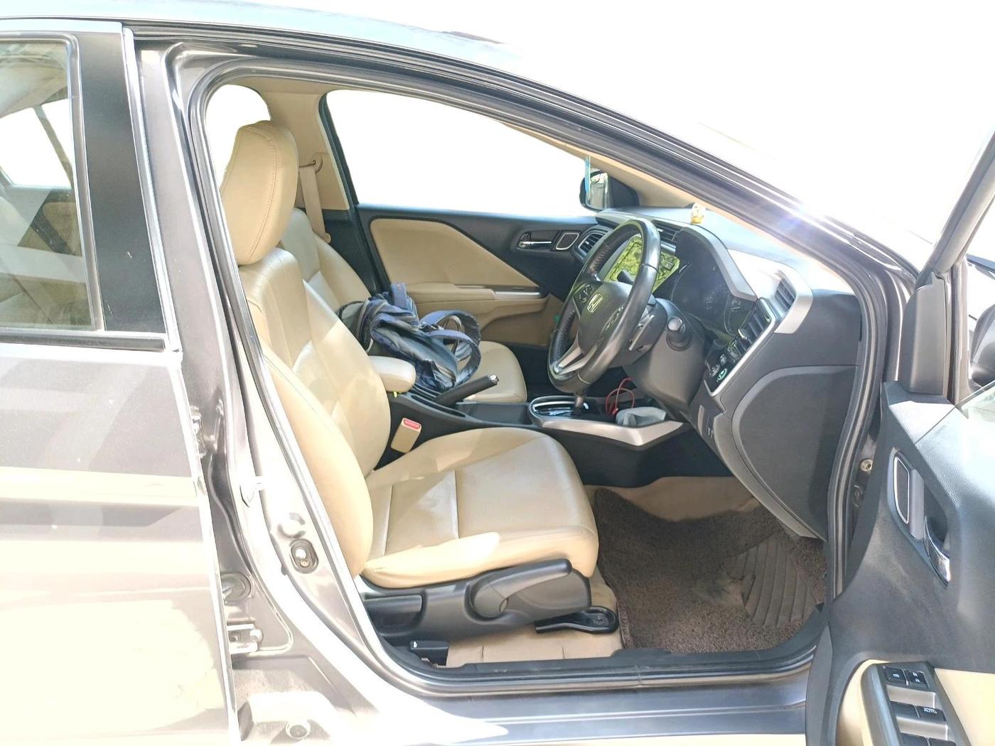 2018 Honda City 1.5L I-VTEC ZX CVT, Petrol, Automatic, 52,296 km, interior