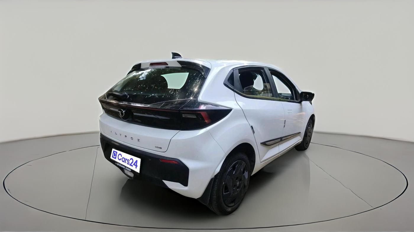2025 Tata ALTROZ Creative CNG 5MT, CNG, Manual, 2,672 km, exterior