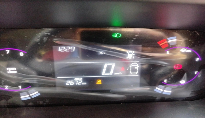 2025 Tata ALTROZ Creative CNG 5MT, CNG, Manual, 2,672 km, interior
