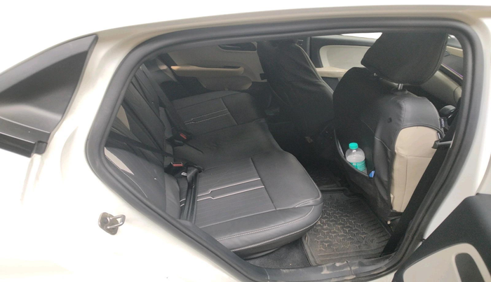 2025 Tata ALTROZ Creative CNG 5MT, CNG, Manual, 2,672 km, interior