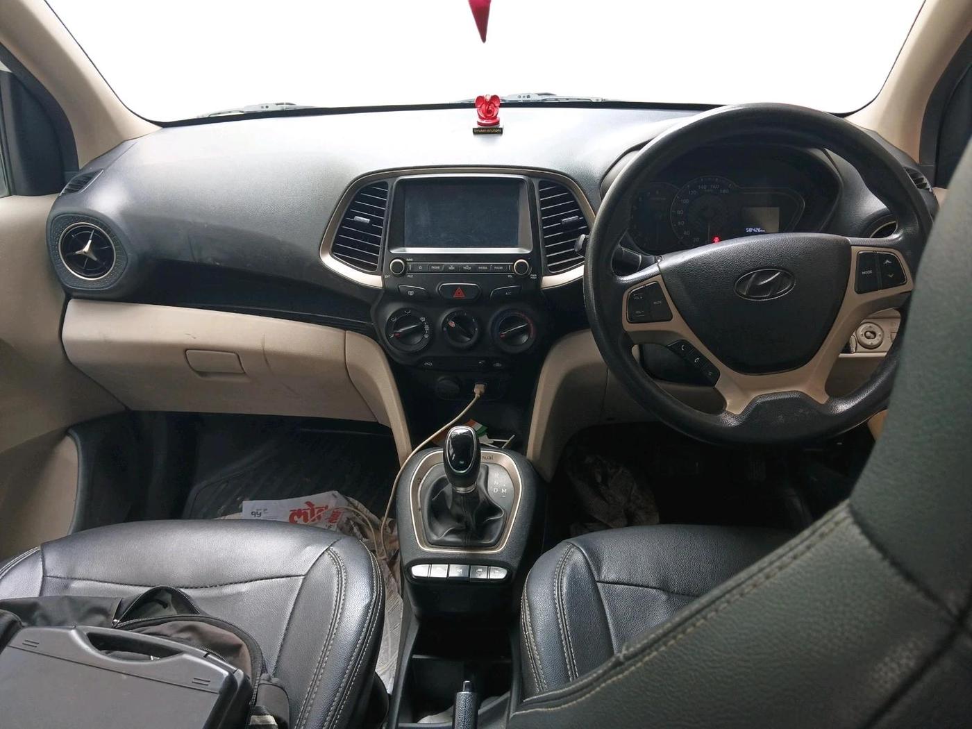 2019 Hyundai NEW SANTRO SPORTZ AMT, CNG, Automatic, 58,426 km, interior