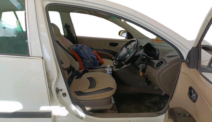 2011 Hyundai i10 ERA 1.1, Petrol, Manual, 1,10,601 km, interior