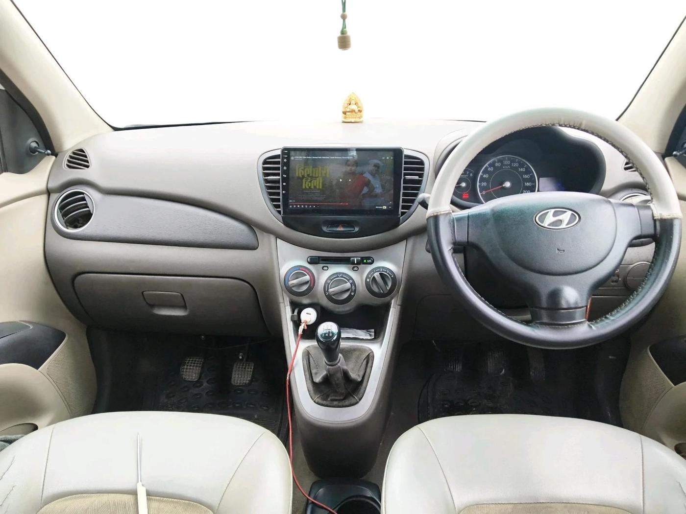 2011 Hyundai i10 ERA 1.1, Petrol, Manual, 1,33,277 km, interior