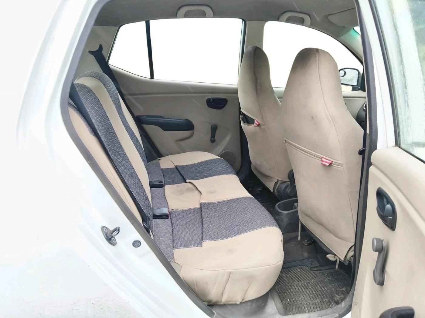 2011 Hyundai i10 ERA 1.1, Petrol, Manual, 1,33,277 km, interior