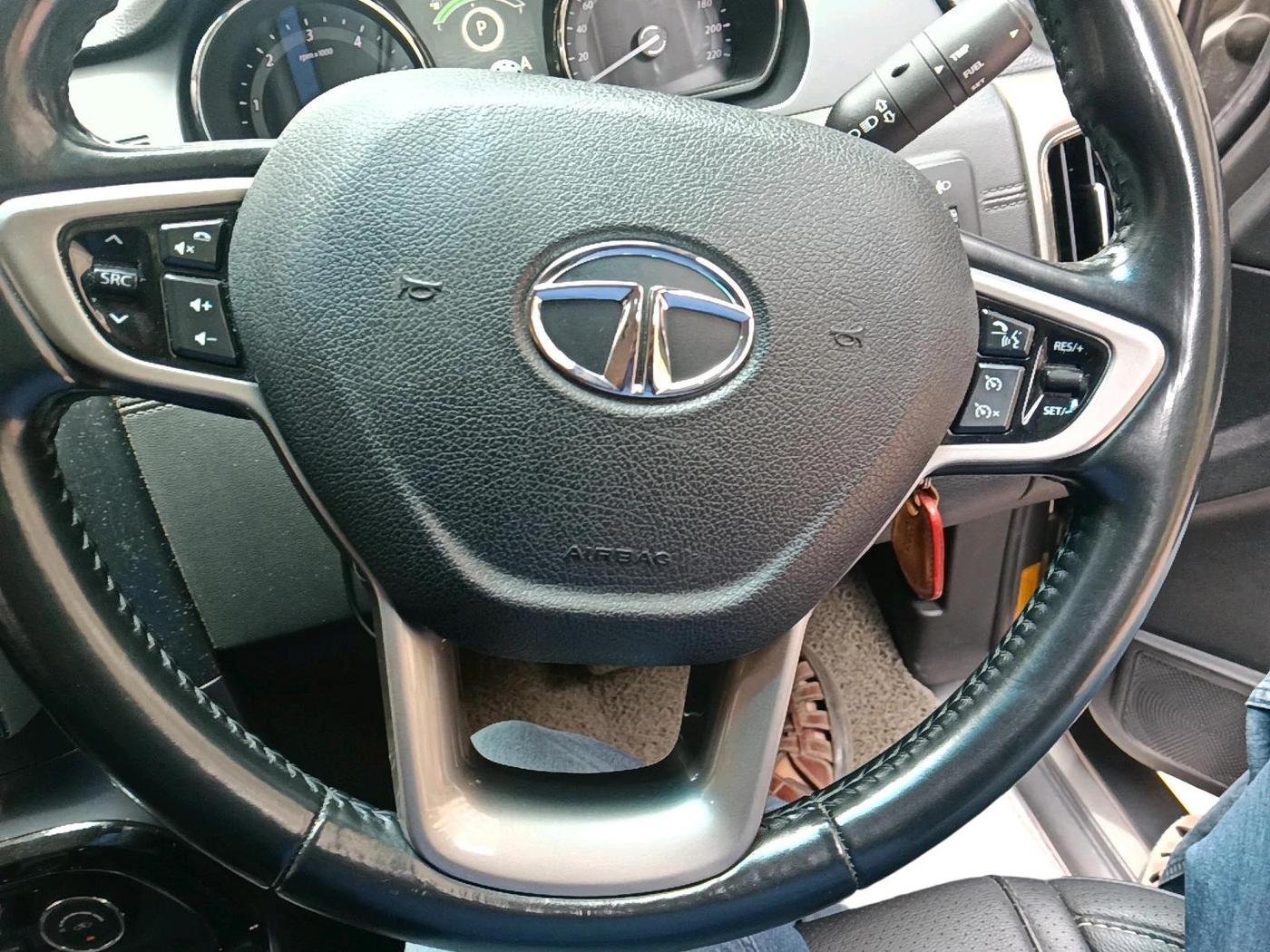 2017 Tata Hexa XTA 4X2 6 STR, Diesel, Automatic, 62,274 km, interior