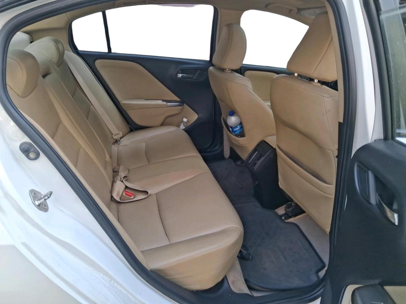 2016 Honda City 1.5L I-VTEC VX, Petrol, Manual, 1,18,182 km, interior