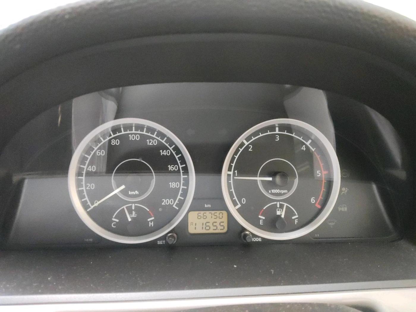 2016 Tata Safari Storme 2.2 EX 4X2, Diesel, Manual, 66,750 km, interior