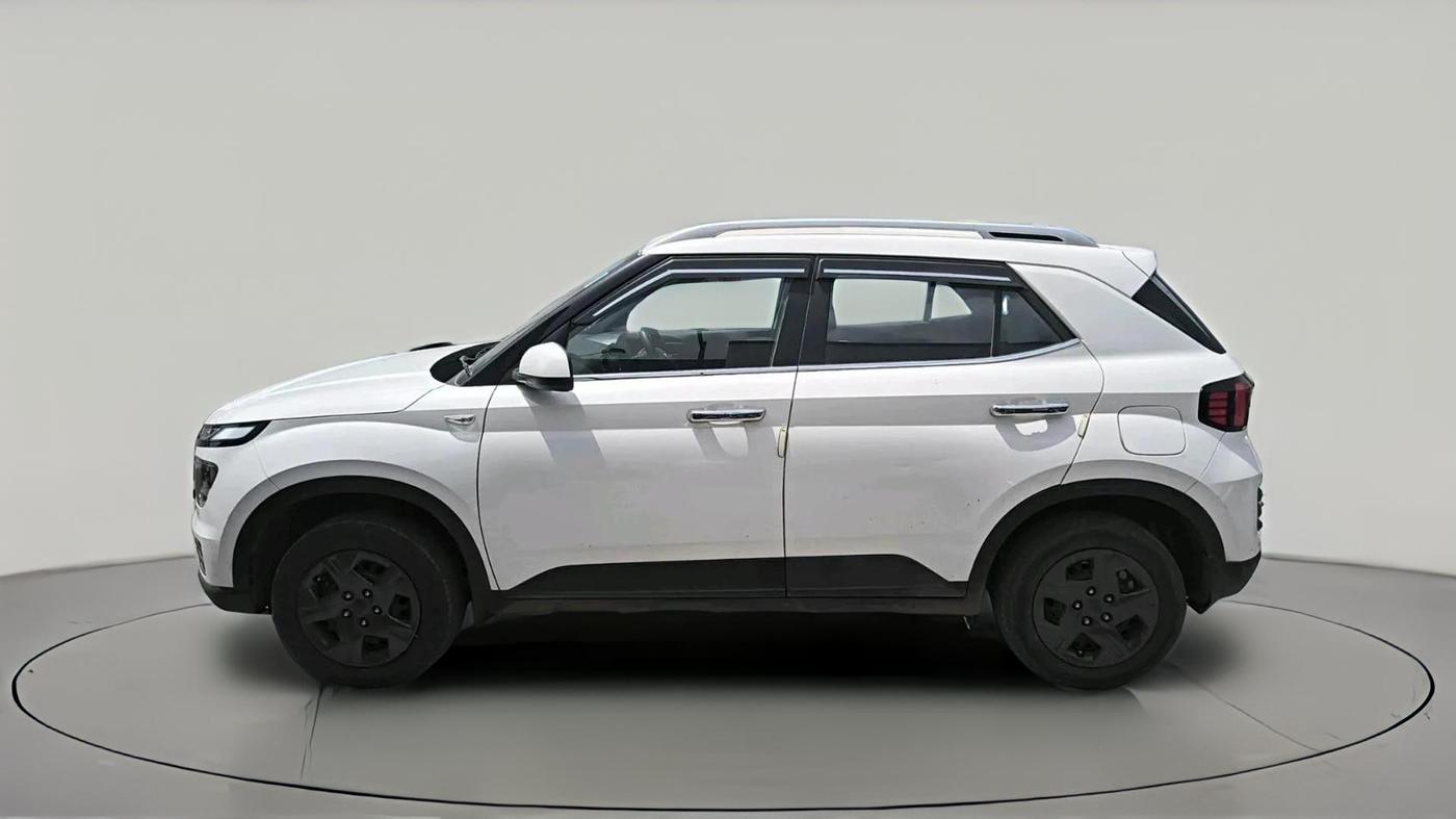 2023 Hyundai VENUE S 1.2, Petrol, Manual, 39,064 km, exterior