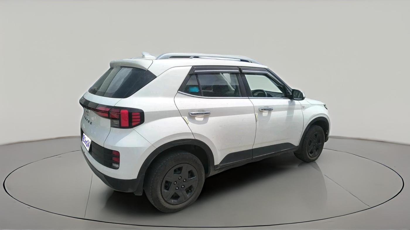 2023 Hyundai VENUE S 1.2, Petrol, Manual, 39,064 km, exterior