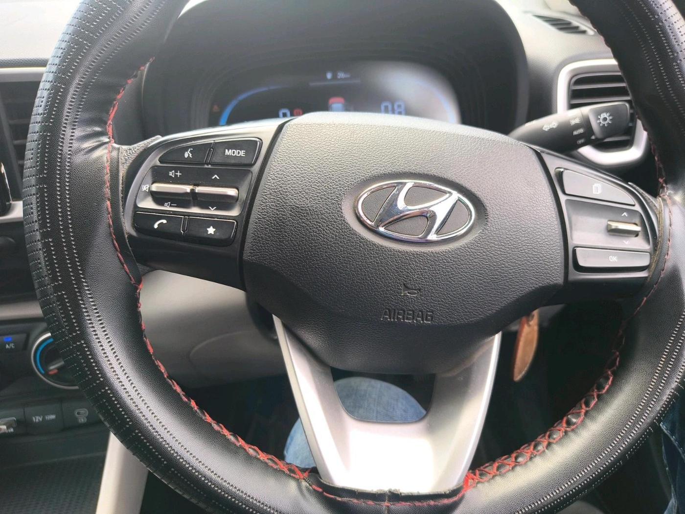 2023 Hyundai VENUE S 1.2, Petrol, Manual, 39,064 km, interior