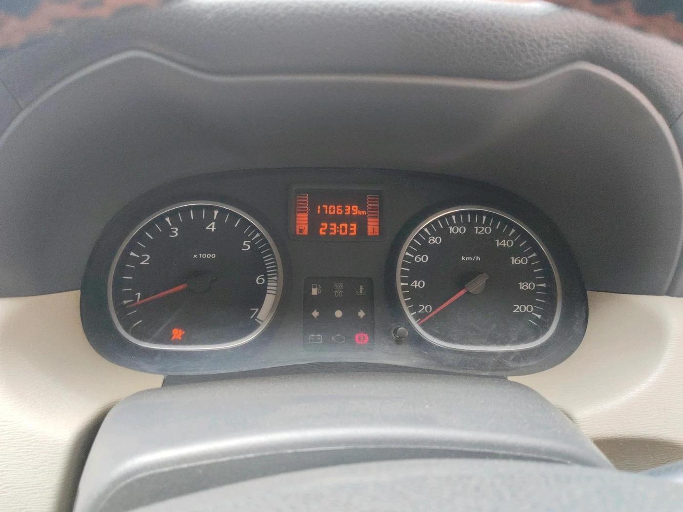 2014 Renault Duster 85 PS RXL DIESEL, Diesel, Manual, 1,70,639 km, interior