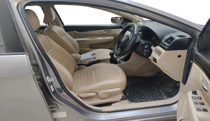 2016 Maruti Ciaz VXI+, Petrol, Manual, 70,902 km, interior