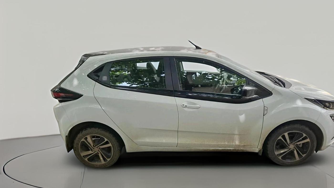 2022 Tata ALTROZ XZA PLUS, Petrol, Automatic, 16,728 km, exterior