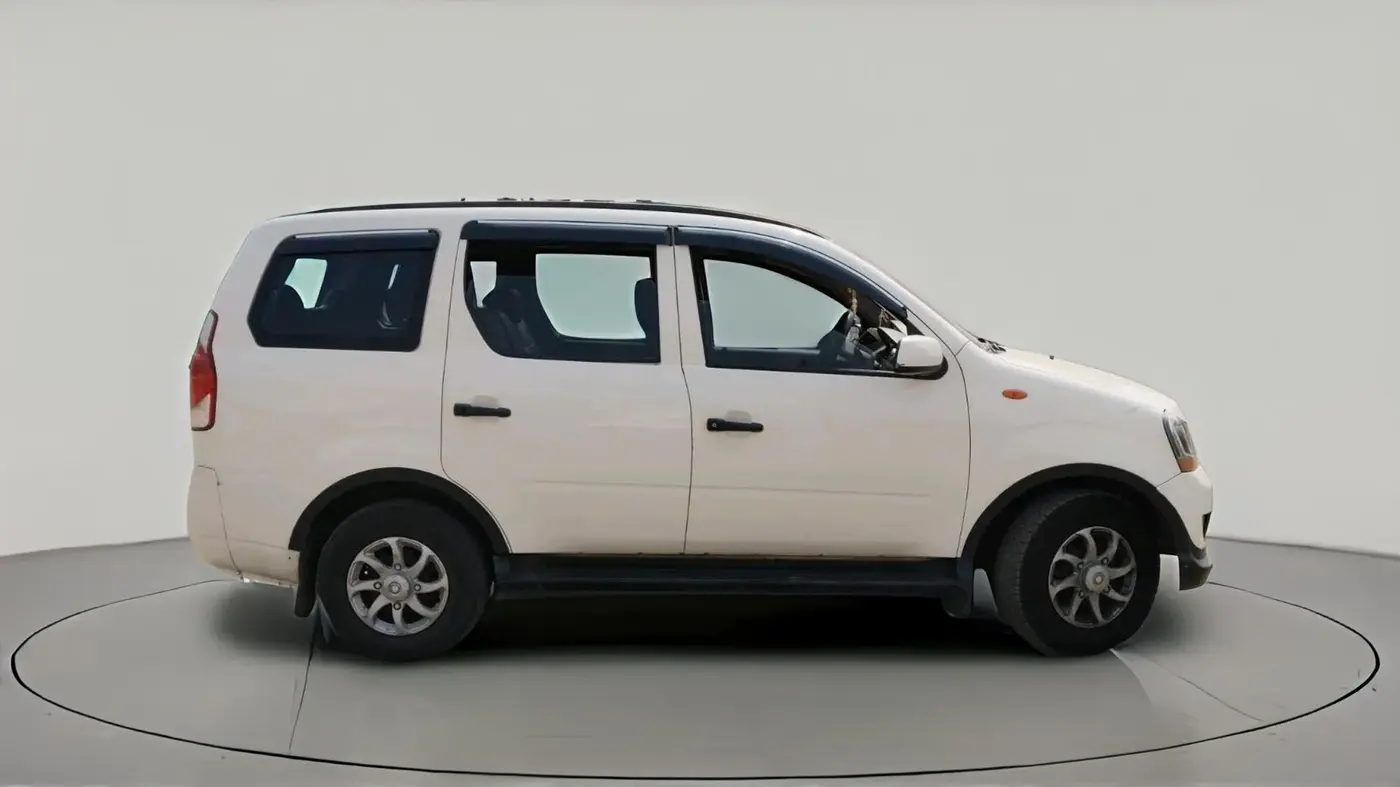 2012 Mahindra Xylo D4, Diesel, Manual, 1,84,679 km, exterior