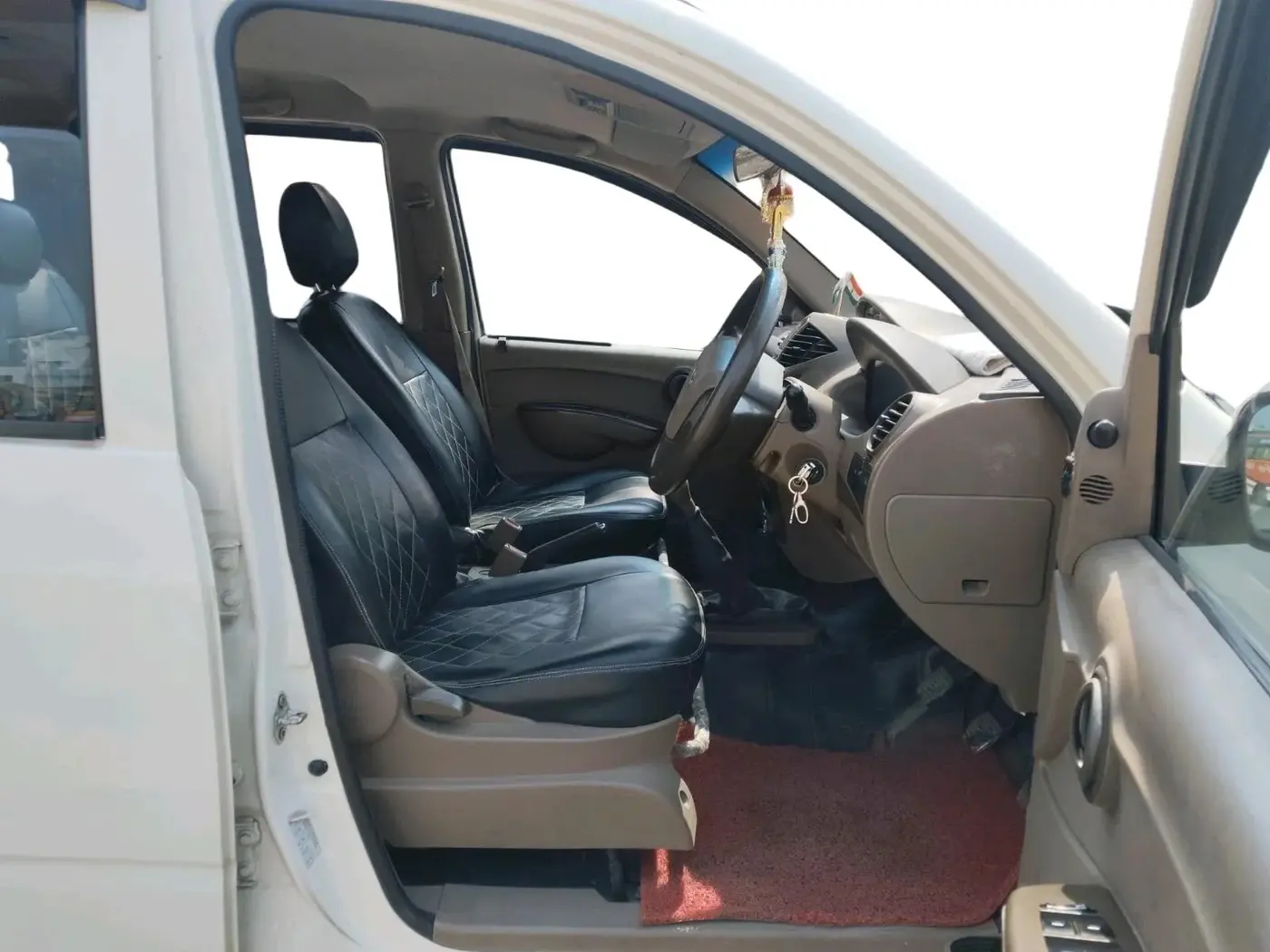 2012 Mahindra Xylo D4, Diesel, Manual, 1,84,679 km, interior