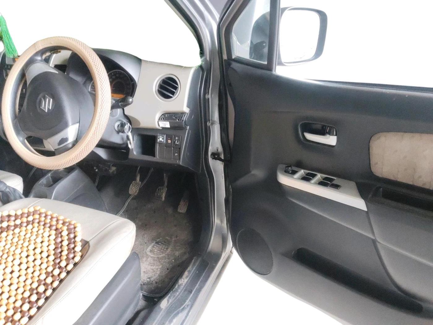 2015 Maruti Wagon R 1.0 VXI, CNG, Manual, 54,255 km, interior