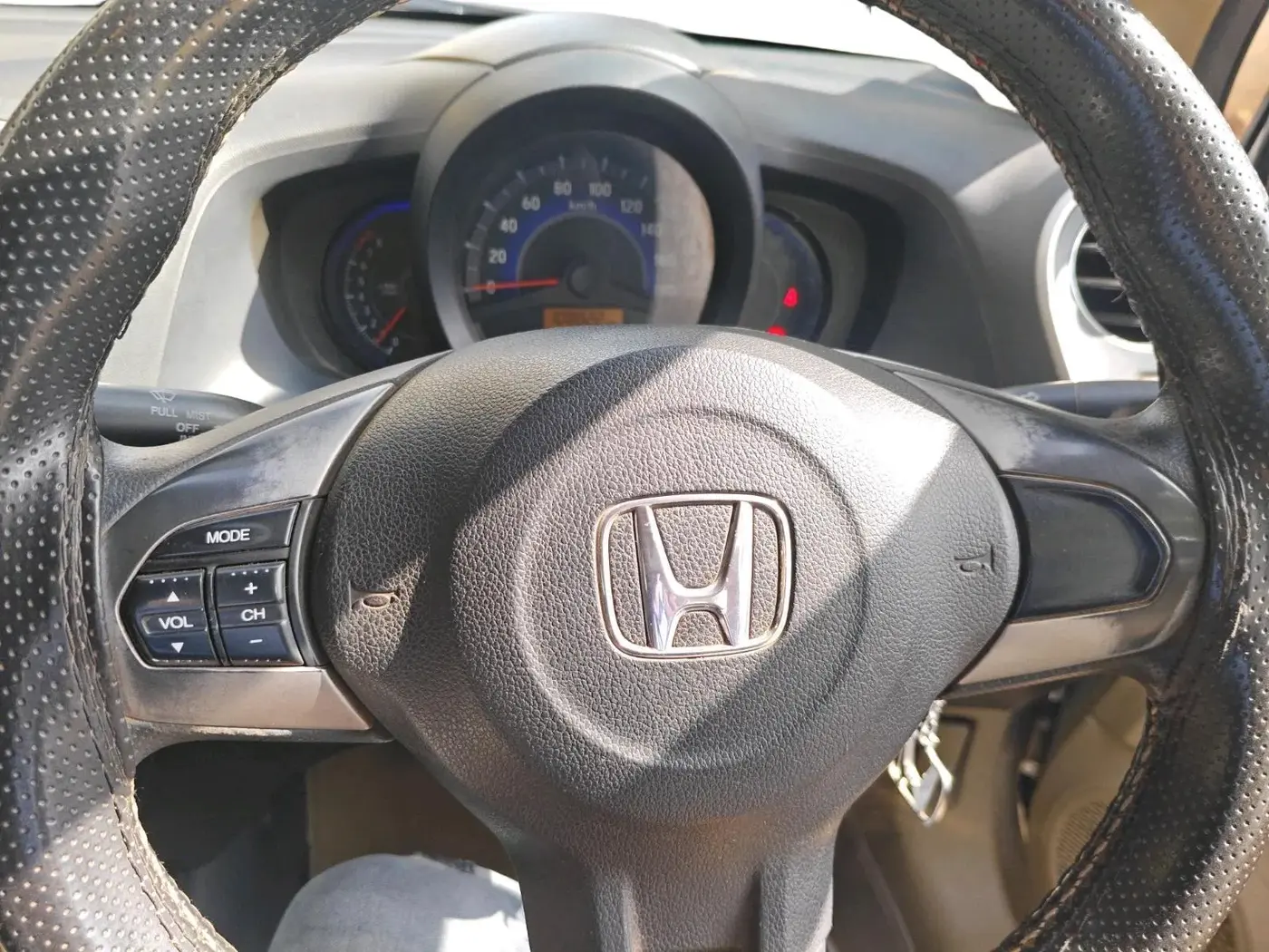 2015 Honda Mobilio 1.5L I-VTEC S, Petrol, Manual, 1,08,822 km, interior