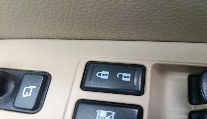 2025 Maruti Ertiga VXI CNG, CNG, Manual, 24,238 km, interior