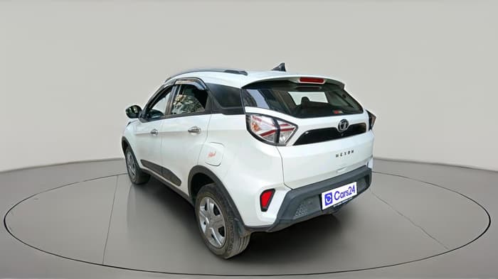 2023 Tata NEXON XM SUNROOF PETROL, Petrol, Manual, 34,730 km, exterior