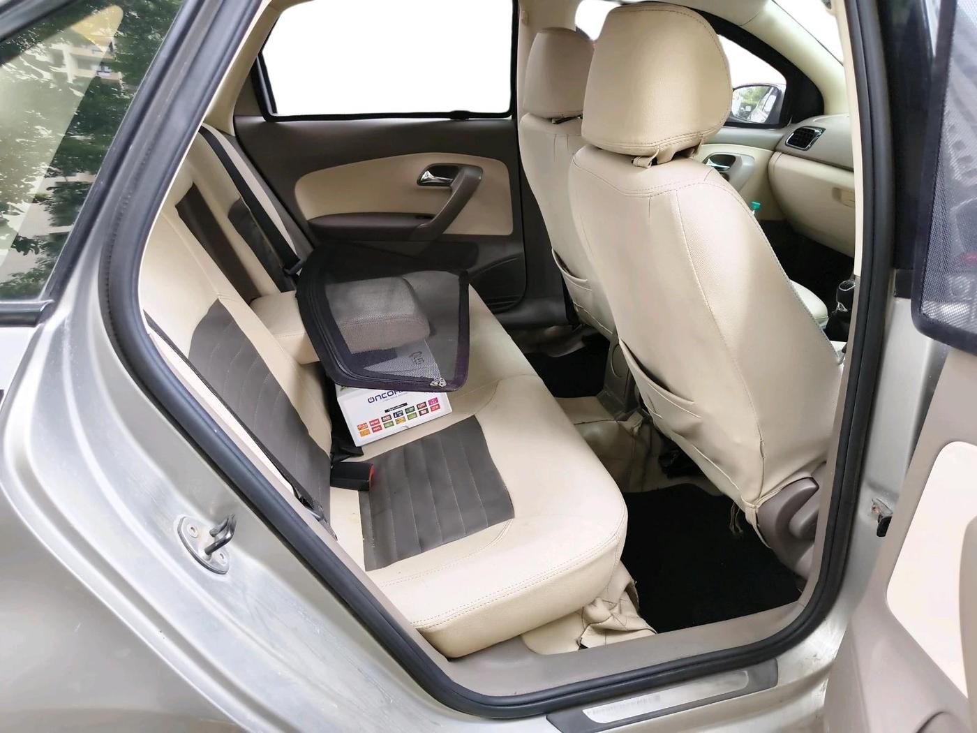 2014 Skoda Rapid AMBITION 1.6 TDI CR MT PLUS, Diesel, Manual, 1,66,305 km, interior