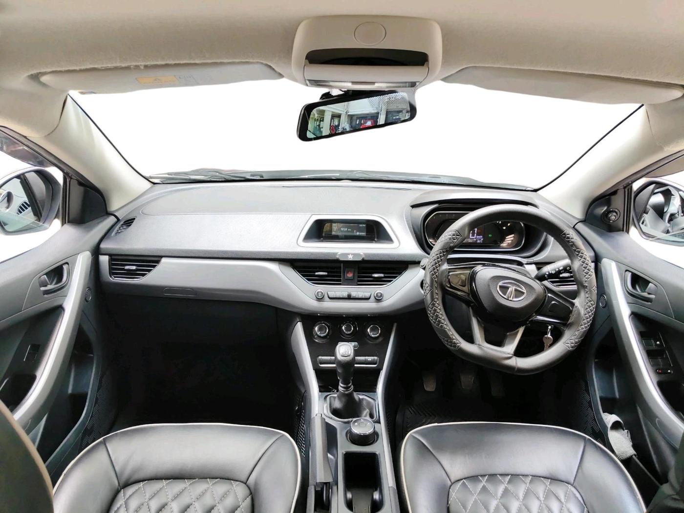 2020 Tata NEXON XM PETROL, Petrol, Manual, 37,578 km, interior
