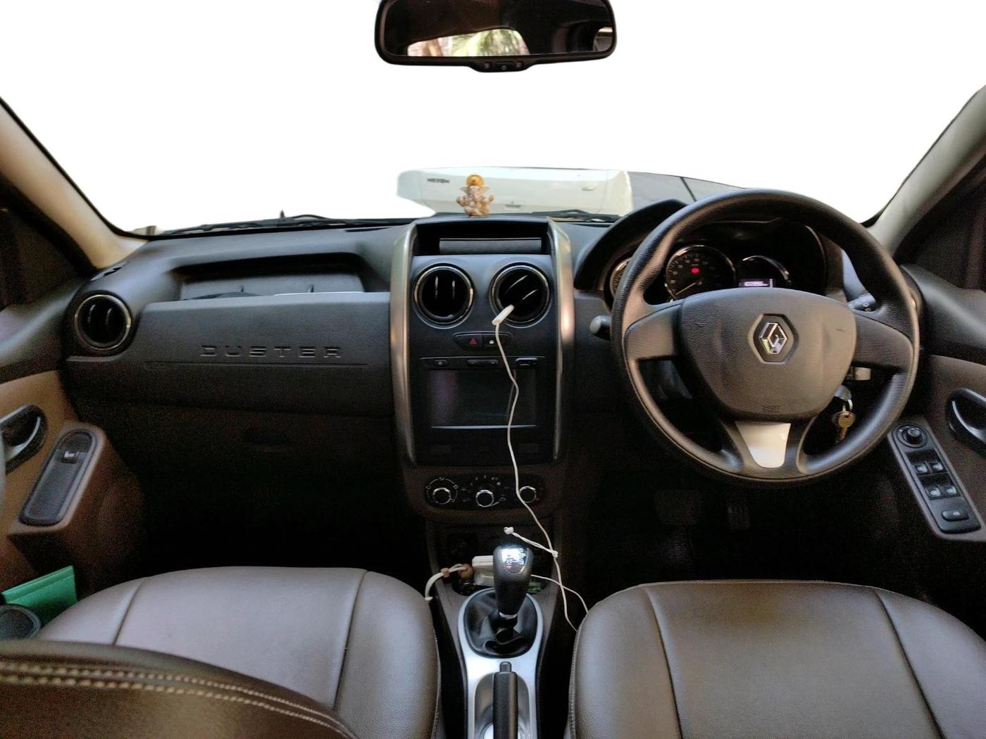 2018 Renault Duster 110 PS RXS 4X2 AMT DIESEL, Diesel, Automatic, 1,00,996 km, interior