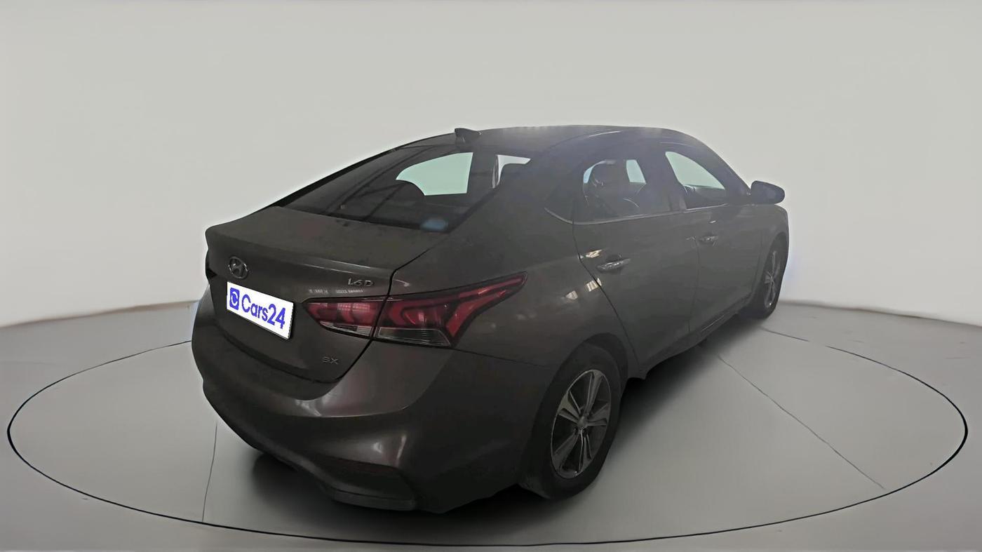 2018 Hyundai Verna 1.6 SX (O) CRDI MT, Diesel, Manual, 1,25,069 km, exterior