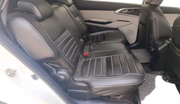 2022 KIA CARENS PRESTIGE PLUS 1.5 DIESEL 7 STR, Diesel, Manual, 60,484 km, interior