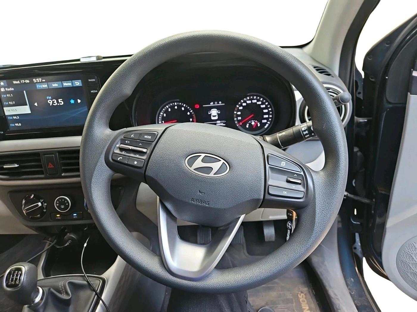 2024 Hyundai GRAND I10 NIOS SPORTZ 1.2 KAPPA VTVT CNG, CNG, Manual, 19,990 km, interior