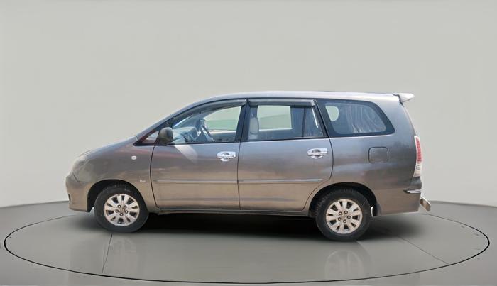 2010 Toyota Innova V 2.5 7 STR, Diesel, Manual, 4,25,020 km, exterior