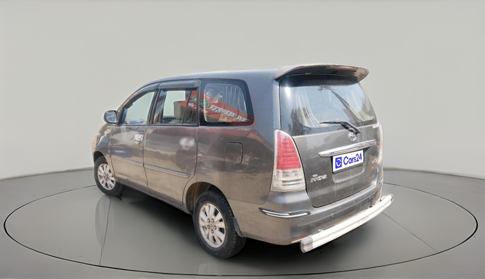 2010 Toyota Innova V 2.5 7 STR, Diesel, Manual, 4,25,020 km, exterior