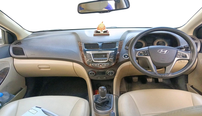 2015 Hyundai Verna FLUIDIC 4S 1.6 VTVT S(O), Petrol, Manual, 60,407 km, interior