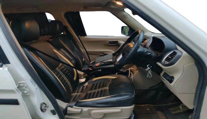 2023 Mahindra BOLERO NEO N10 R, Diesel, Manual, 47,637 km, interior