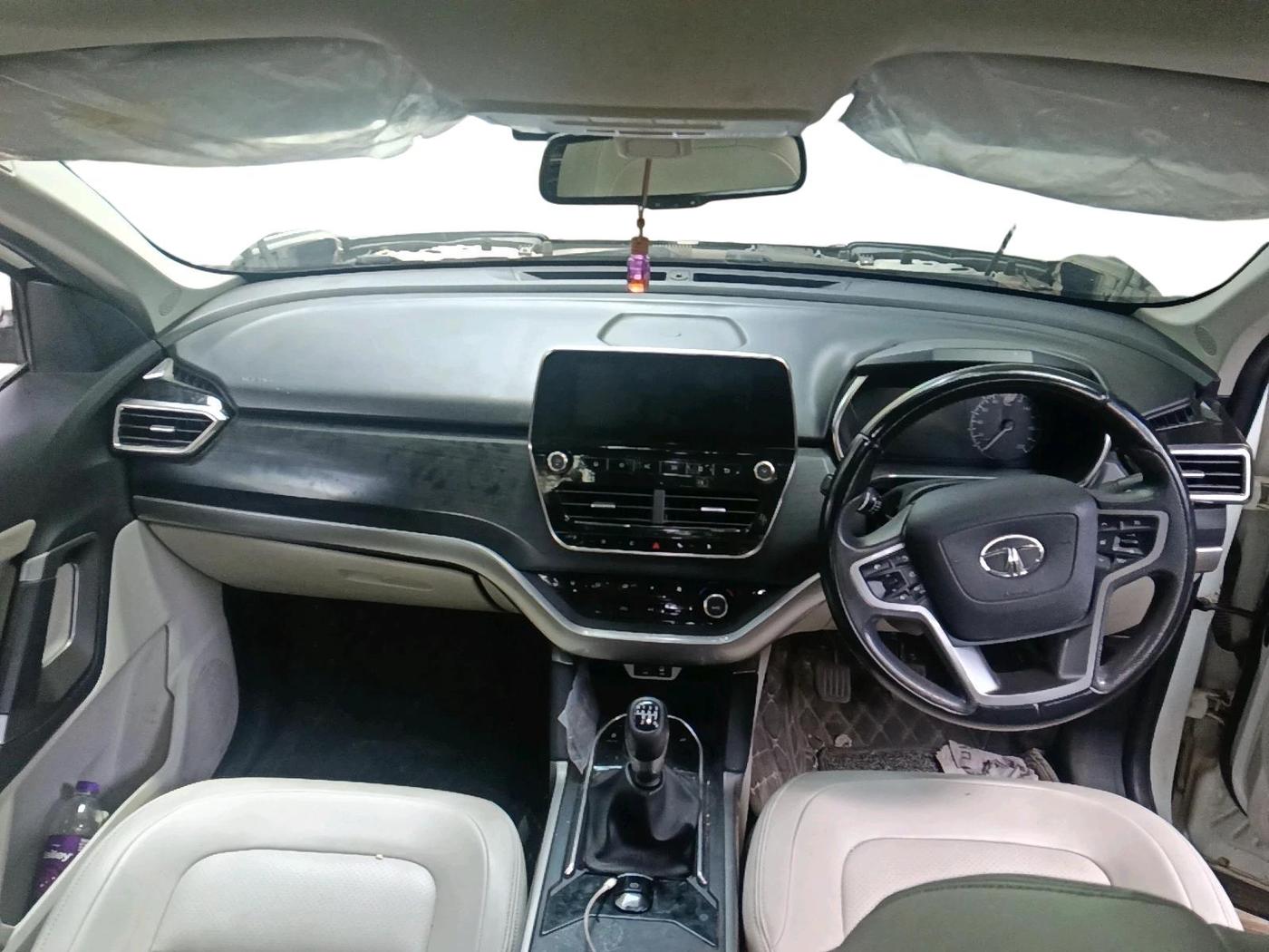 2021 Tata Safari XZ PLUS, Diesel, Manual, 73,718 km, interior