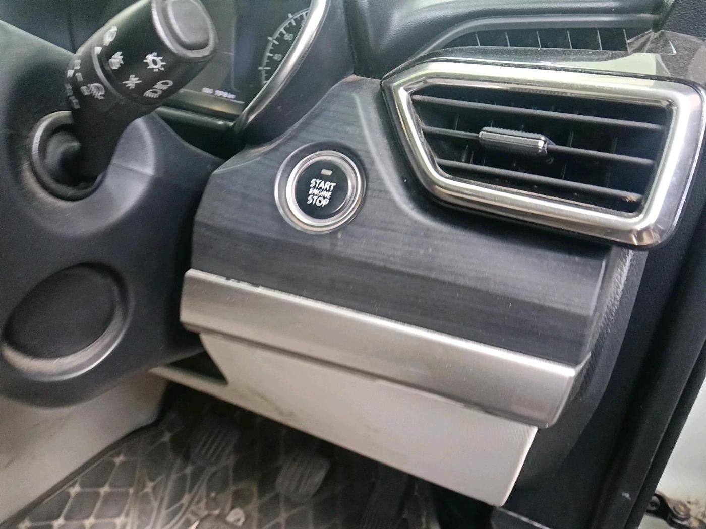 2021 Tata Safari XZ PLUS, Diesel, Manual, 73,718 km, interior
