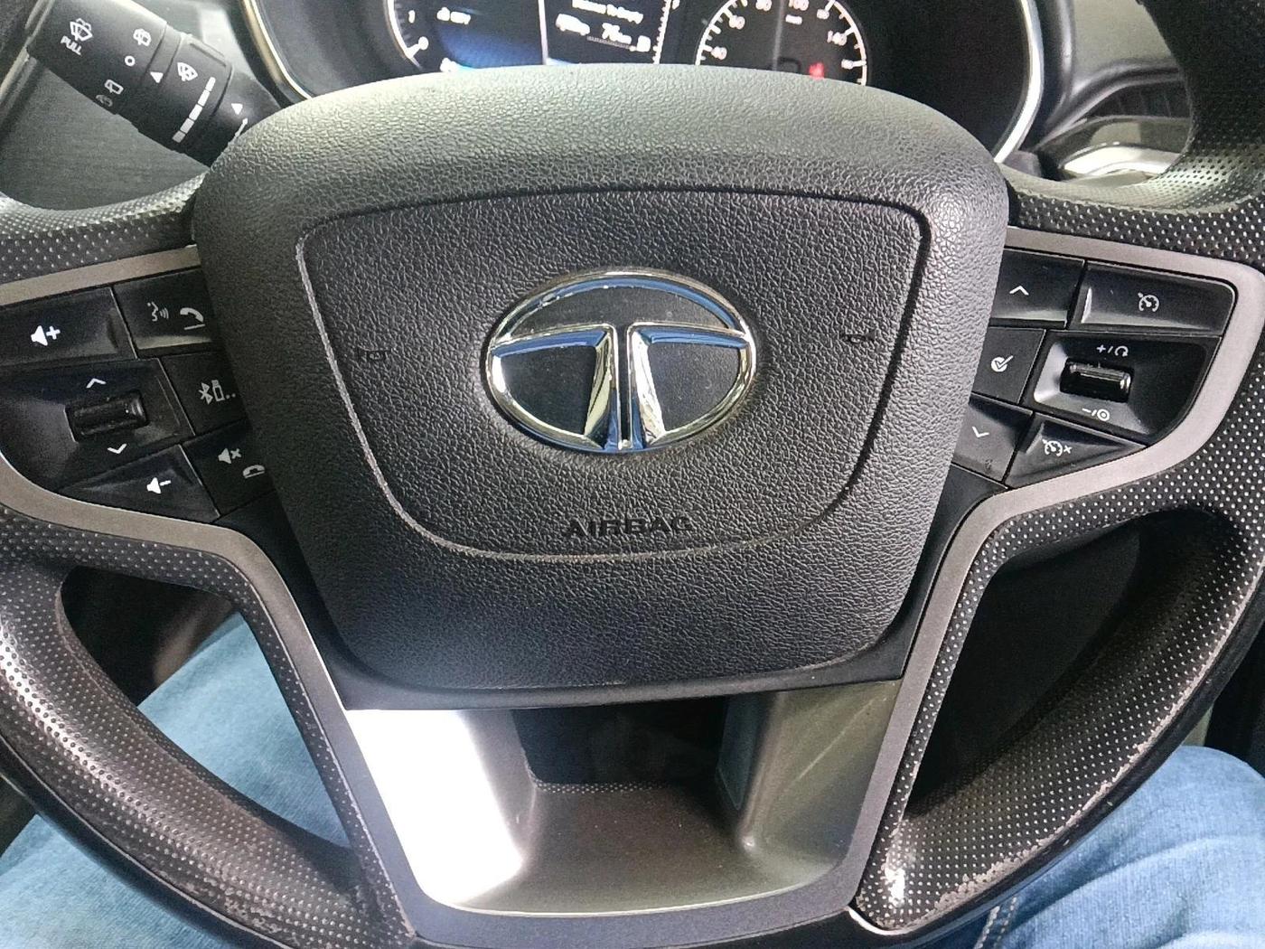 2021 Tata Safari XZ PLUS, Diesel, Manual, 73,718 km, interior
