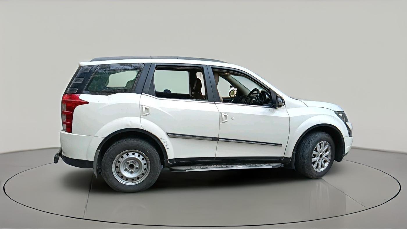 2016 Mahindra XUV500 W10, Diesel, Manual, 1,67,687 km, exterior