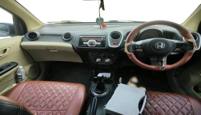 2014 Honda Mobilio 1.5L I-DTEC S, Diesel, Manual, 1,83,888 km, interior