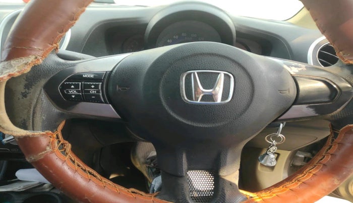 2014 Honda Mobilio 1.5L I-DTEC S, Diesel, Manual, 1,83,888 km, interior