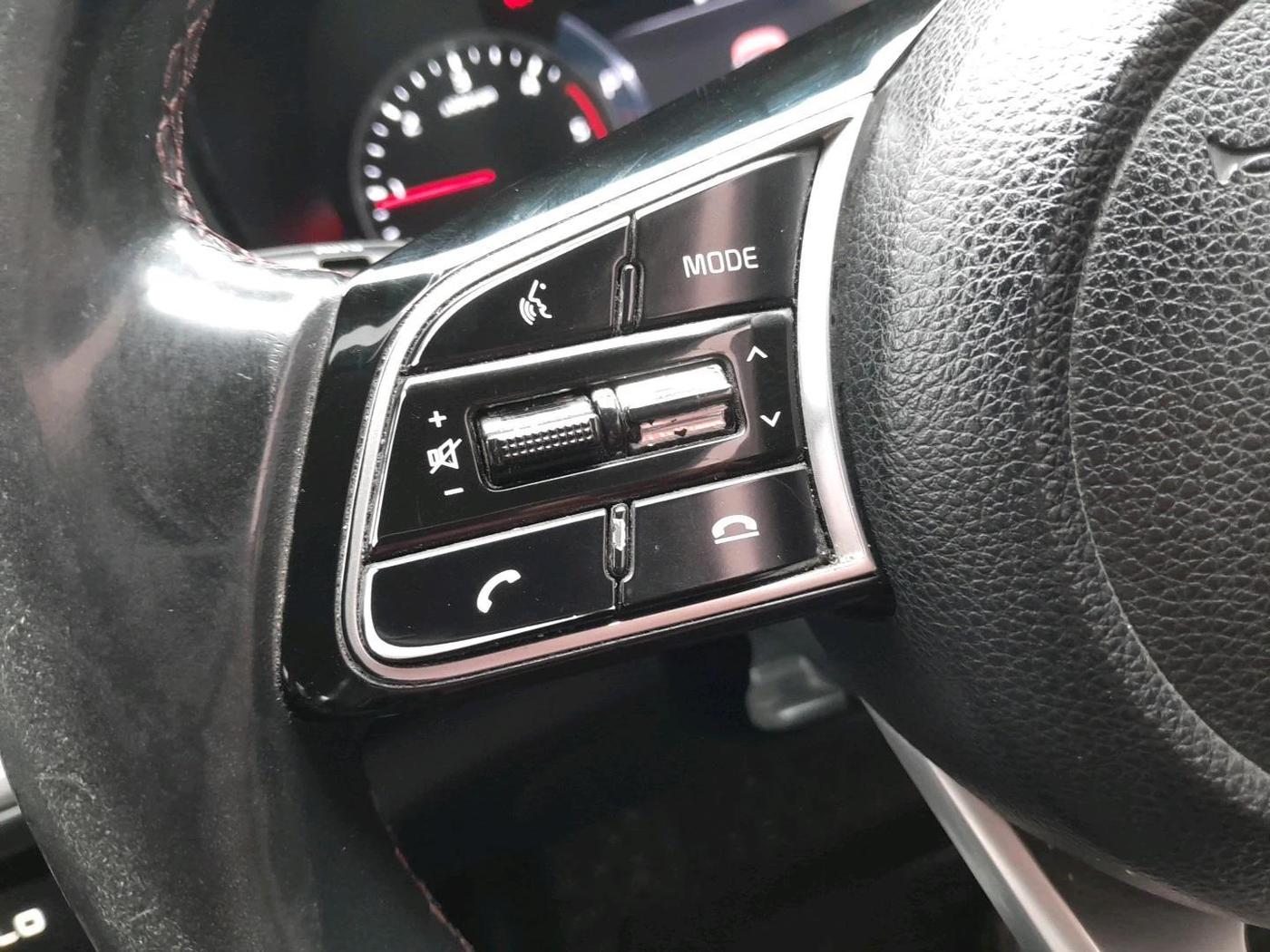 2020 KIA SELTOS HTK PLUS AT 1.5 DIESEL, Diesel, Automatic, 1,25,141 km, interior