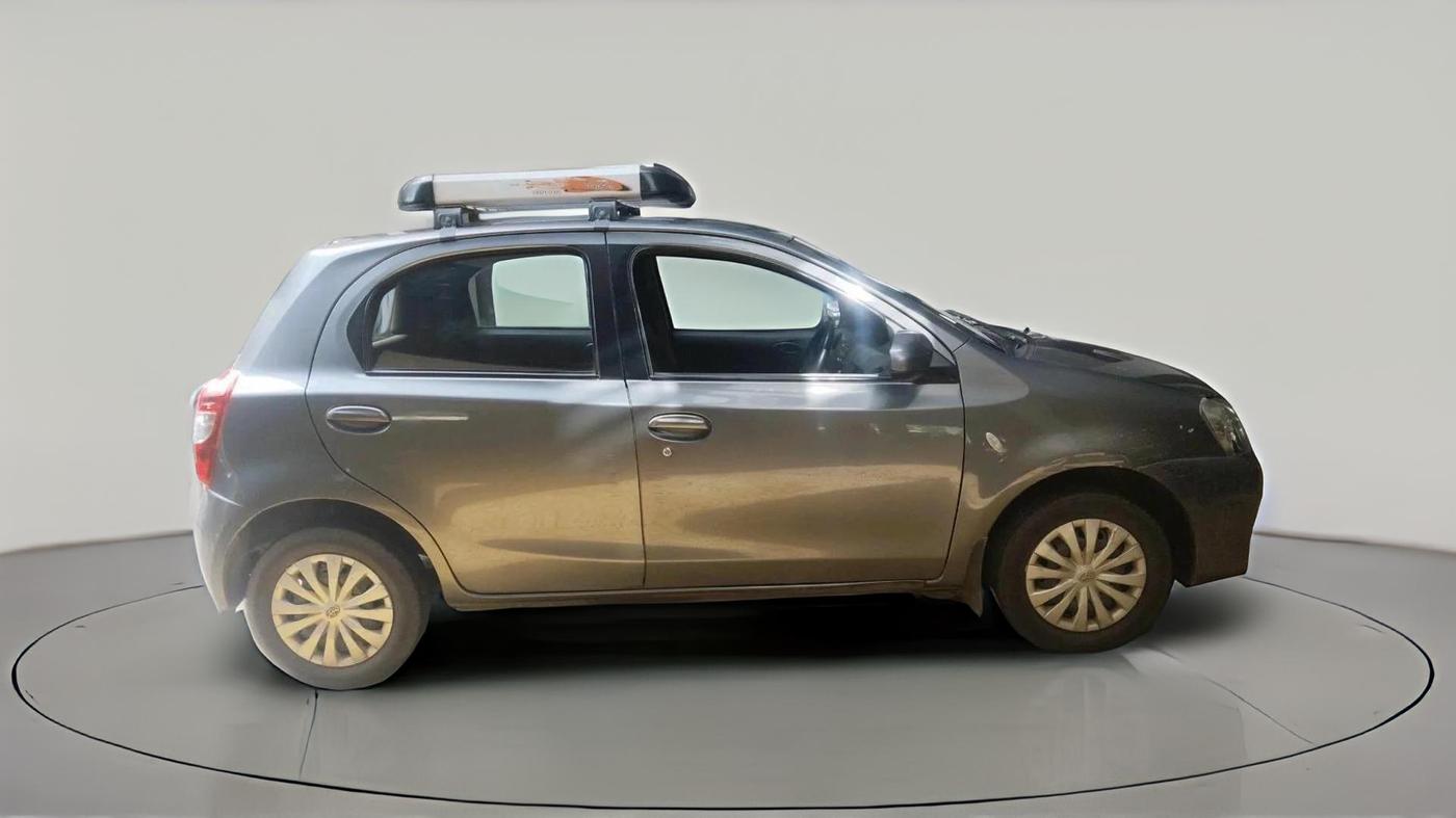 2013 Toyota Etios Liva G, Petrol, Manual, 55,113 km, exterior