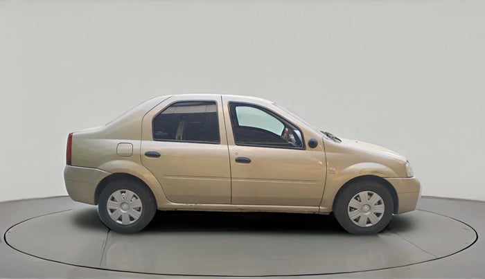 2007 Mahindra Renault Logan GLE 1.4, Petrol, Manual, 7,76,670 km, exterior