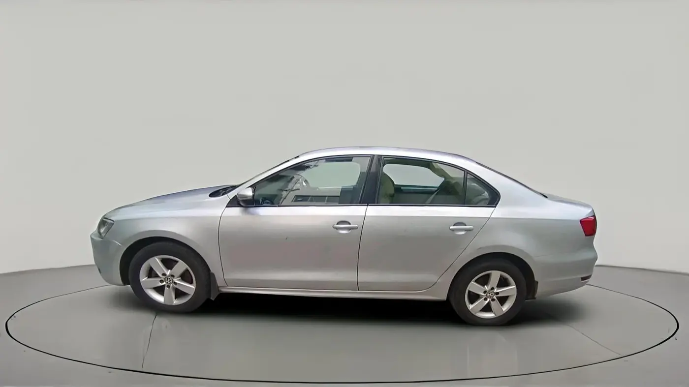 2013 Volkswagen Jetta TRENDLINE TSI, Petrol, Manual, 1,33,841 km, exterior