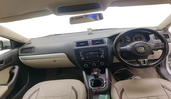 2013 Volkswagen Jetta TRENDLINE TSI, Petrol, Manual, 1,33,841 km, interior